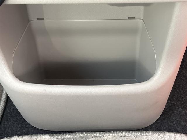 パッソ Ｘ　ＬパッケージＳ　ドライブレコーダー　バックカメラ　ナビ　衝突被害軽減システム　アルミホイール　スマートキー　アイドリングストップ　電動格納ミラー　ＣＶＴ　盗難防止システム　衝突安全ボディ　ベンチシート　ＡＢＳ　ＥＳＣ（32枚目）