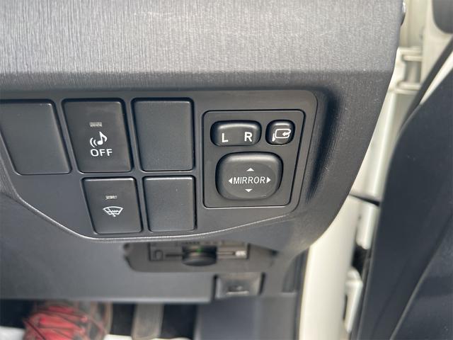 S ハイブリッド ETC ナビ TV バックカメラ オートライト スマートキー 電動格納ミラー CVT アルミホイール CD ミュージックプレイヤー接続可 Bluetooth エアコン(7枚目)