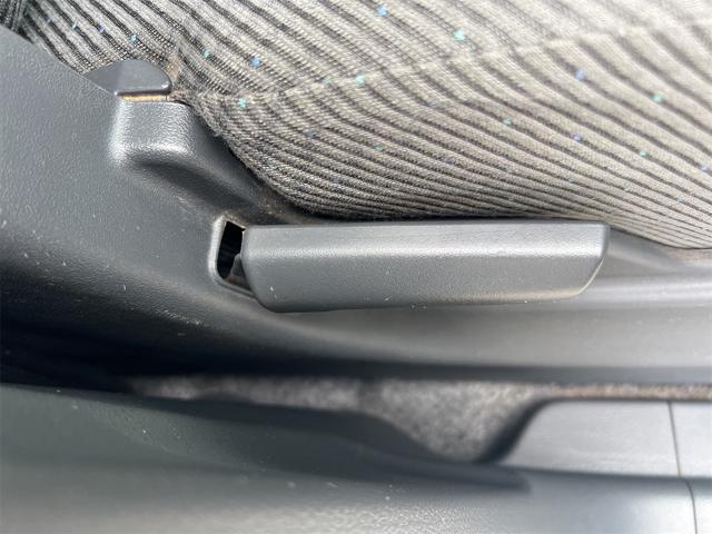 ワゴンＲ ＦＸ　キーレスエントリー　アイドリングストップ　電動格納ミラー　シートヒーター　ベンチシート　ＣＶＴ　盗難防止システム　ＡＢＳ　ＣＤ　ミュージックプレイヤー接続可　アルミホイール　衝突安全ボディ　エアコン（37枚目）