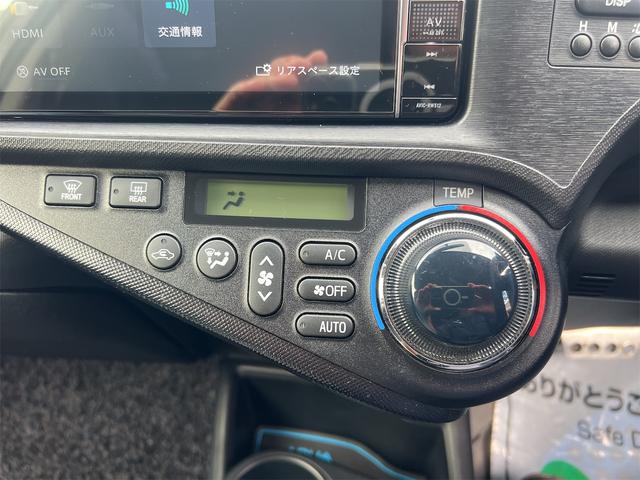 アクア Ｓ　ＥＴＣ　ナビ　ＴＶ　スマートキー　電動格納ミラー　ＣＶＴ　衝突安全ボディ　ＡＢＳ　ＥＳＣ　ＵＳＢ　ミュージックプレイヤー接続可　Ｂｌｕｅｔｏｏｔｈ　エアコン　パワーステアリング　パワーウィンドウ（6枚目）
