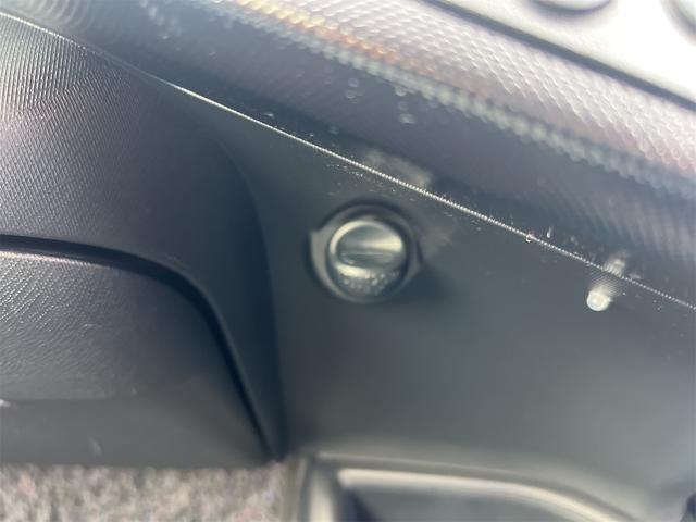 アクア Ｓ　ＥＴＣ　ナビ　ＴＶ　スマートキー　電動格納ミラー　ＣＶＴ　衝突安全ボディ　ＡＢＳ　ＥＳＣ　ＵＳＢ　ミュージックプレイヤー接続可　Ｂｌｕｅｔｏｏｔｈ　エアコン　パワーステアリング　パワーウィンドウ（37枚目）