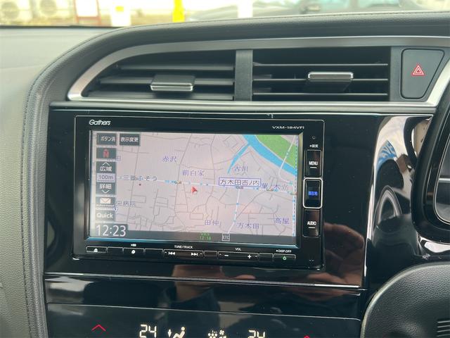 シャトル ハイブリッドＸ　ホンダセンシング　ＥＴＣ　バックカメラ　ナビ　ＴＶ　クリアランスソナー　オートクルーズコントロール　レーンアシスト　衝突被害軽減システム　アルミホイール　オートライト　ＬＥＤヘッドランプ　スマートキー　電動格納ミラー（4枚目）