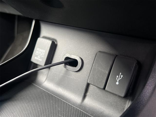 シャトル ハイブリッドＸ　ホンダセンシング　ＥＴＣ　バックカメラ　ナビ　ＴＶ　クリアランスソナー　オートクルーズコントロール　レーンアシスト　衝突被害軽減システム　アルミホイール　オートライト　ＬＥＤヘッドランプ　スマートキー　電動格納ミラー（44枚目）