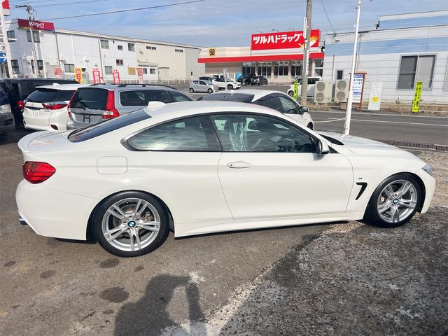 ４シリーズ ４２０ｉクーペ　Ｍスポーツ　スタイルエッジ　ドライブレコーダー　クリアランスソナー　レーンアシスト　オートクルーズコントロール　バックカメラ　ナビ　アルミホイール　ＨＩＤ　ＡＴ　スマートキー　アイドリングストップ　盗難防止システム　パワーシート（14枚目）