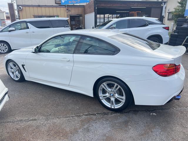 ４シリーズ ４２０ｉクーペ　Ｍスポーツ　スタイルエッジ　ドライブレコーダー　クリアランスソナー　レーンアシスト　オートクルーズコントロール　バックカメラ　ナビ　アルミホイール　ＨＩＤ　ＡＴ　スマートキー　アイドリングストップ　盗難防止システム　パワーシート（18枚目）