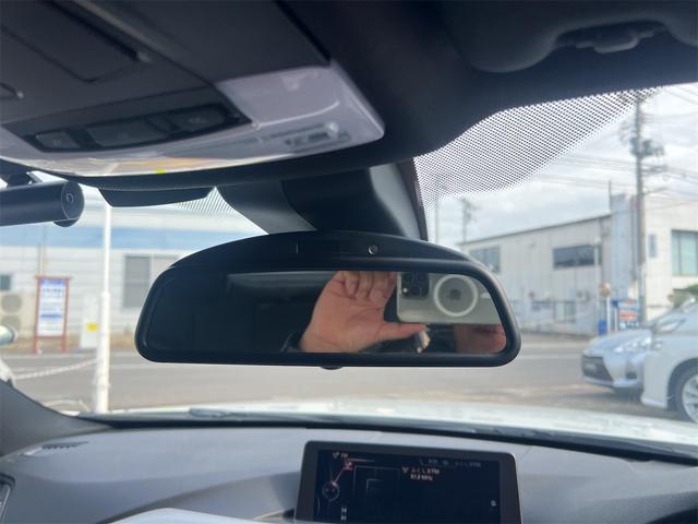 ４シリーズ ４２０ｉクーペ　Ｍスポーツ　スタイルエッジ　ドライブレコーダー　クリアランスソナー　レーンアシスト　オートクルーズコントロール　バックカメラ　ナビ　アルミホイール　ＨＩＤ　ＡＴ　スマートキー　アイドリングストップ　盗難防止システム　パワーシート（34枚目）