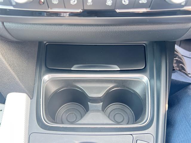 ４シリーズ ４２０ｉクーペ　Ｍスポーツ　スタイルエッジ　ドライブレコーダー　クリアランスソナー　レーンアシスト　オートクルーズコントロール　バックカメラ　ナビ　アルミホイール　ＨＩＤ　ＡＴ　スマートキー　アイドリングストップ　盗難防止システム　パワーシート（39枚目）