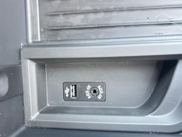 ４シリーズ ４２０ｉクーペ　Ｍスポーツ　スタイルエッジ　ドライブレコーダー　クリアランスソナー　レーンアシスト　オートクルーズコントロール　バックカメラ　ナビ　アルミホイール　ＨＩＤ　ＡＴ　スマートキー　アイドリングストップ　盗難防止システム　パワーシート（43枚目）