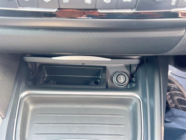 ４シリーズ ４２０ｉクーペ　Ｍスポーツ　スタイルエッジ　ドライブレコーダー　クリアランスソナー　レーンアシスト　オートクルーズコントロール　バックカメラ　ナビ　アルミホイール　ＨＩＤ　ＡＴ　スマートキー　アイドリングストップ　盗難防止システム　パワーシート（44枚目）