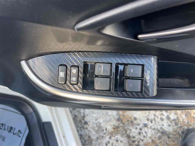 プリウス ETC バックカメラ Bluetooth ナビ TV ドライブレコーダー アルミホイール スマートキー 電動格納ミラー CVT CD USB エアコン パワーステアリング パワーウィンドウ(11枚目)