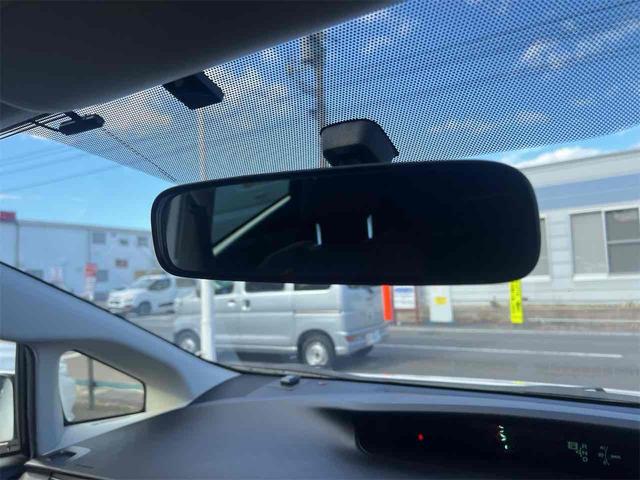 プリウス ETC バックカメラ Bluetooth ナビ TV ドライブレコーダー アルミホイール スマートキー 電動格納ミラー CVT CD USB エアコン パワーステアリング パワーウィンドウ(32枚目)