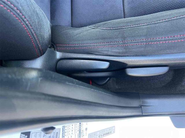 プリウス ETC バックカメラ Bluetooth ナビ TV ドライブレコーダー アルミホイール スマートキー 電動格納ミラー CVT CD USB エアコン パワーステアリング パワーウィンドウ(37枚目)