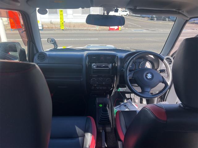 ジムニー クロスアドベンチャー　４ＷＤ　ＥＴＣ　キーレスエントリー　電動格納ミラー　シートヒーター　ＭＴ　ＡＢＳ　ＣＤ　アルミホイール　衝突安全ボディ　エアコン　パワーウィンドウ（2枚目）