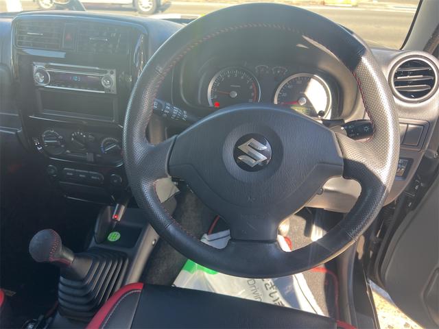 ジムニー クロスアドベンチャー　４ＷＤ　ＥＴＣ　キーレスエントリー　電動格納ミラー　シートヒーター　ＭＴ　ＡＢＳ　ＣＤ　アルミホイール　衝突安全ボディ　エアコン　パワーウィンドウ（3枚目）