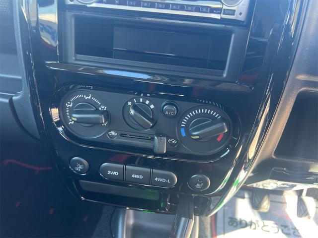 ジムニー クロスアドベンチャー　４ＷＤ　ＥＴＣ　キーレスエントリー　電動格納ミラー　シートヒーター　ＭＴ　ＡＢＳ　ＣＤ　アルミホイール　衝突安全ボディ　エアコン　パワーウィンドウ（5枚目）