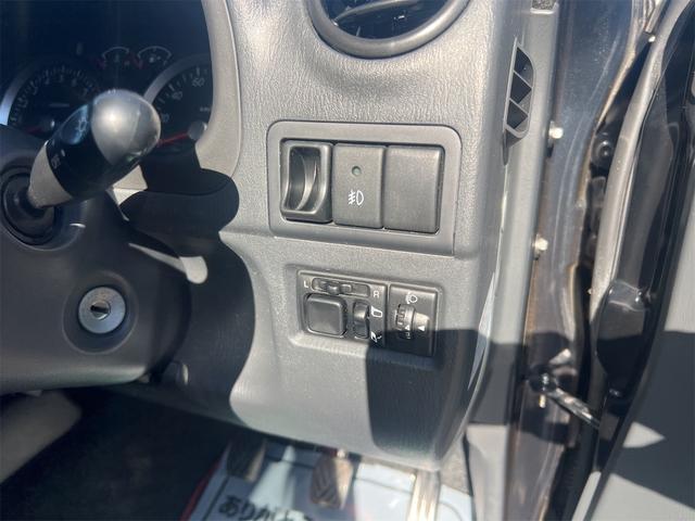 ジムニー クロスアドベンチャー　４ＷＤ　ＥＴＣ　キーレスエントリー　電動格納ミラー　シートヒーター　ＭＴ　ＡＢＳ　ＣＤ　アルミホイール　衝突安全ボディ　エアコン　パワーウィンドウ（6枚目）