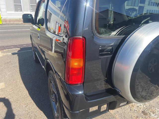 ジムニー クロスアドベンチャー　４ＷＤ　ＥＴＣ　キーレスエントリー　電動格納ミラー　シートヒーター　ＭＴ　ＡＢＳ　ＣＤ　アルミホイール　衝突安全ボディ　エアコン　パワーウィンドウ（24枚目）