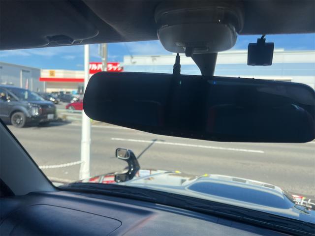 ジムニー クロスアドベンチャー　４ＷＤ　ＥＴＣ　キーレスエントリー　電動格納ミラー　シートヒーター　ＭＴ　ＡＢＳ　ＣＤ　アルミホイール　衝突安全ボディ　エアコン　パワーウィンドウ（29枚目）