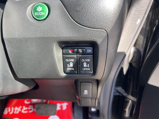 N-BOXカスタム G ターボSSパッケージ ETC バックカメラ 両側電動パワスラ Bluetooth ナビ DTV オートクルーズコントロール オートライト HID スマートキー 電格ミラー ベンチシート CVT 盗難防止システム ABS(9枚目)