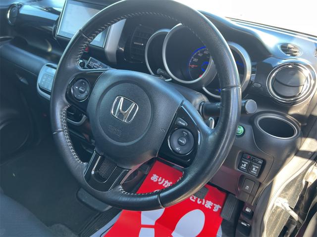 N-BOXカスタム G ターボSSパッケージ ETC バックカメラ 両側電動パワスラ Bluetooth ナビ DTV オートクルーズコントロール オートライト HID スマートキー 電格ミラー ベンチシート CVT 盗難防止システム ABS(39枚目)