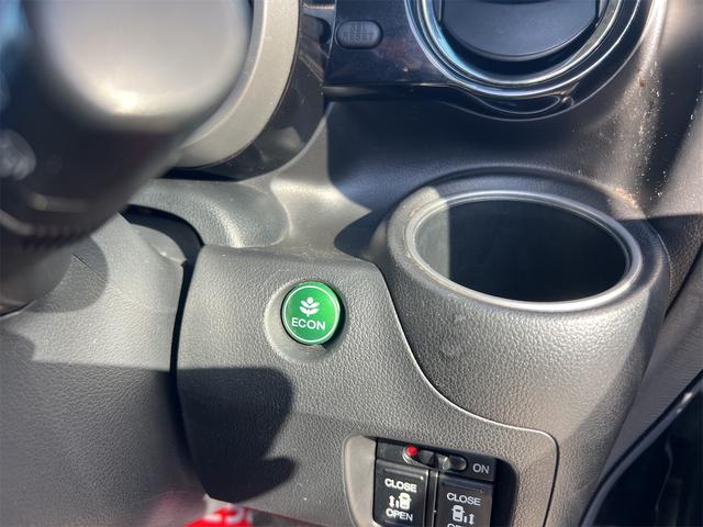 N-BOXカスタム G ターボSSパッケージ ETC バックカメラ 両側電動パワスラ Bluetooth ナビ DTV オートクルーズコントロール オートライト HID スマートキー 電格ミラー ベンチシート CVT 盗難防止システム ABS(57枚目)