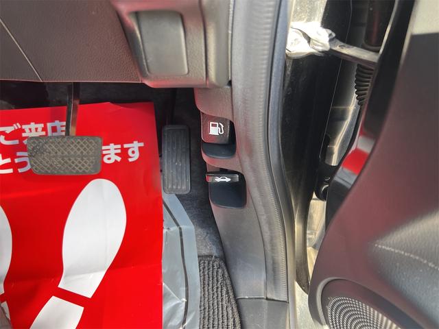 N-BOXカスタム G ターボSSパッケージ ETC バックカメラ 両側電動パワスラ Bluetooth ナビ DTV オートクルーズコントロール オートライト HID スマートキー 電格ミラー ベンチシート CVT 盗難防止システム ABS(58枚目)