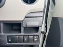 ワゴンＲ ＦＸ　キーレスエントリー　アイドリングストップ　電動格納ミラー　シートヒーター　ベンチシート　ＣＶＴ　盗難防止システム　ＡＢＳ　ＣＤ　ミュージックプレイヤー接続可　アルミホイール　衝突安全ボディ　エアコン（8枚目）