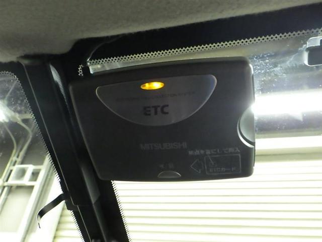 ハイウェイスター Vセレクション 4WD フルセグ HDDナビ DVD再生 ミュージックプレイヤー接続可 バックカメラ ETC 両側電動スライド ウオークスルー 乗車定員8人 3列シート 記録簿 アイドリングストップ(7枚目)
