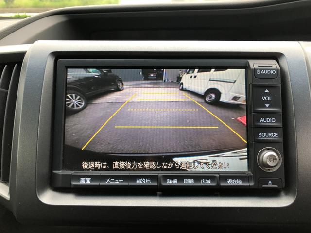 ステップワゴンスパーダ Ｚ　ＨＤＤナビエディション　４ＷＤ　ＥＴＣ　バックカメラ　ナビ　両側電動スライドドア　オートライト　ＨＩＤ　スマートキー　電動格納ミラー　ウォークスルー　ＡＴ　アルミホイール　ＵＳＢ　盗難防止システム　衝突安全ボディ　ＡＢＳ（4枚目）