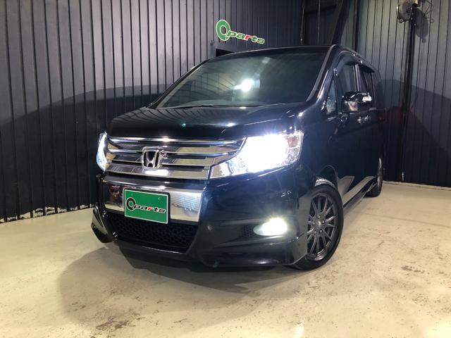 ステップワゴンスパーダ Ｚ　ＨＤＤナビエディション　４ＷＤ　ＥＴＣ　バックカメラ　ナビ　両側電動スライドドア　オートライト　ＨＩＤ　スマートキー　電動格納ミラー　ウォークスルー　ＡＴ　アルミホイール　ＵＳＢ　盗難防止システム　衝突安全ボディ　ＡＢＳ（12枚目）