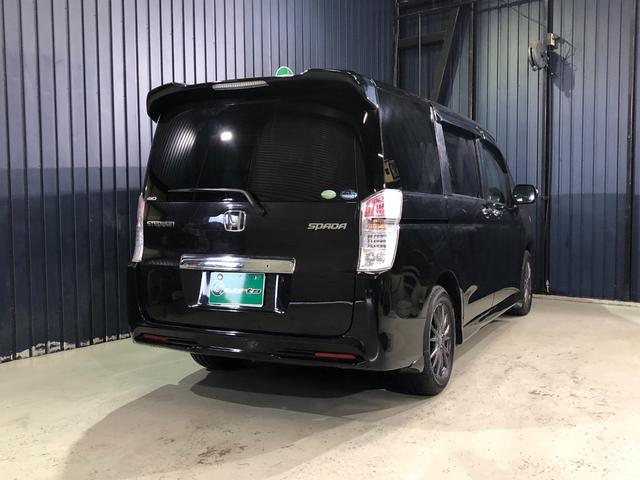 ステップワゴンスパーダ Ｚ　ＨＤＤナビエディション　４ＷＤ　ＥＴＣ　バックカメラ　ナビ　両側電動スライドドア　オートライト　ＨＩＤ　スマートキー　電動格納ミラー　ウォークスルー　ＡＴ　アルミホイール　ＵＳＢ　盗難防止システム　衝突安全ボディ　ＡＢＳ（14枚目）