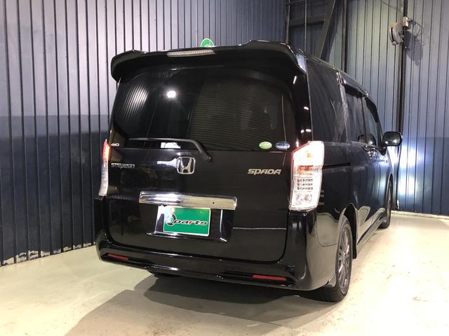 ステップワゴンスパーダ Ｚ　ＨＤＤナビエディション　４ＷＤ　ＥＴＣ　バックカメラ　ナビ　両側電動スライドドア　オートライト　ＨＩＤ　スマートキー　電動格納ミラー　ウォークスルー　ＡＴ　アルミホイール　ＵＳＢ　盗難防止システム　衝突安全ボディ　ＡＢＳ（18枚目）