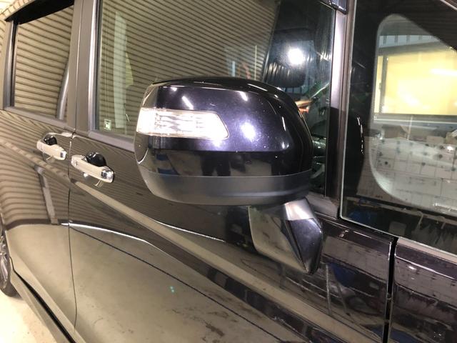ステップワゴンスパーダ Ｚ　ＨＤＤナビエディション　４ＷＤ　ＥＴＣ　バックカメラ　ナビ　両側電動スライドドア　オートライト　ＨＩＤ　スマートキー　電動格納ミラー　ウォークスルー　ＡＴ　アルミホイール　ＵＳＢ　盗難防止システム　衝突安全ボディ　ＡＢＳ（20枚目）