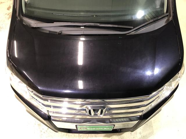 ステップワゴンスパーダ Ｚ　ＨＤＤナビエディション　４ＷＤ　ＥＴＣ　バックカメラ　ナビ　両側電動スライドドア　オートライト　ＨＩＤ　スマートキー　電動格納ミラー　ウォークスルー　ＡＴ　アルミホイール　ＵＳＢ　盗難防止システム　衝突安全ボディ　ＡＢＳ（21枚目）