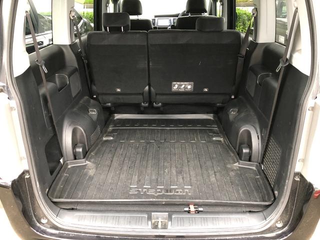 ステップワゴンスパーダ Ｚ　ＨＤＤナビエディション　４ＷＤ　ＥＴＣ　バックカメラ　ナビ　両側電動スライドドア　オートライト　ＨＩＤ　スマートキー　電動格納ミラー　ウォークスルー　ＡＴ　アルミホイール　ＵＳＢ　盗難防止システム　衝突安全ボディ　ＡＢＳ（31枚目）