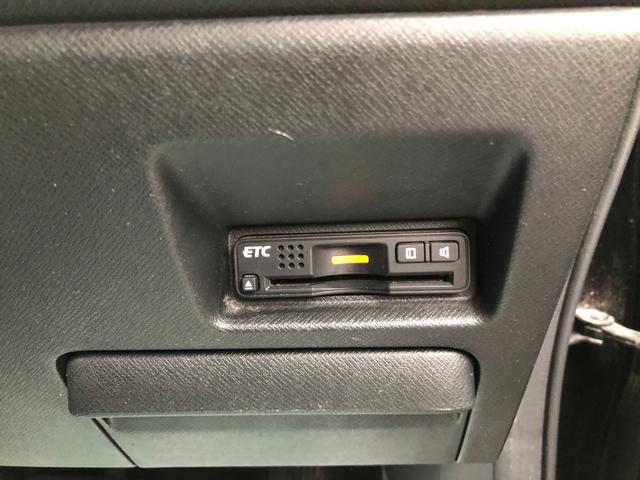ステップワゴンスパーダ Ｚ　ＨＤＤナビエディション　４ＷＤ　ＥＴＣ　バックカメラ　ナビ　両側電動スライドドア　オートライト　ＨＩＤ　スマートキー　電動格納ミラー　ウォークスルー　ＡＴ　アルミホイール　ＵＳＢ　盗難防止システム　衝突安全ボディ　ＡＢＳ（41枚目）