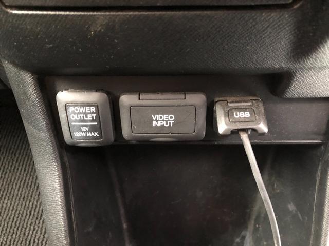 ステップワゴンスパーダ Ｚ　ＨＤＤナビエディション　４ＷＤ　ＥＴＣ　バックカメラ　ナビ　両側電動スライドドア　オートライト　ＨＩＤ　スマートキー　電動格納ミラー　ウォークスルー　ＡＴ　アルミホイール　ＵＳＢ　盗難防止システム　衝突安全ボディ　ＡＢＳ（44枚目）