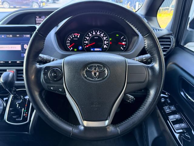 ヴォクシー ZS 煌II シグネチャーイルミ モデリスタエアロ 両側電動スライドドア ETC Bカメラ フルセグ クリアランスソナー オートクルーズコントロール レーンアシスト 衝突被害軽減システム オートマチックハイビーム(3枚目)