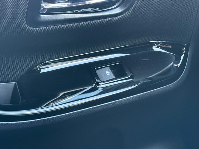 ヴォクシー ZS 煌II シグネチャーイルミ モデリスタエアロ 両側電動スライドドア ETC Bカメラ フルセグ クリアランスソナー オートクルーズコントロール レーンアシスト 衝突被害軽減システム オートマチックハイビーム(57枚目)