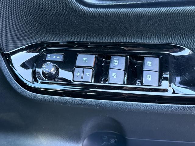 ヴォクシー ZS 煌II シグネチャーイルミ モデリスタエアロ 両側電動スライドドア ETC Bカメラ フルセグ クリアランスソナー オートクルーズコントロール レーンアシスト 衝突被害軽減システム オートマチックハイビーム(58枚目)