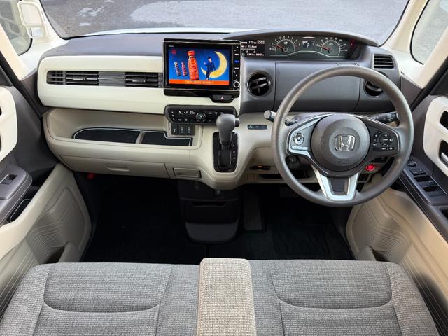 Ｎ－ＢＯＸ Ｇ・Ｌホンダセンシング　４ＷＤ　ＥＴＣ　バックカメラ　両側電動スライドドア　ナビ　ＴＶ　クリアランスソナー　オートクルーズコントロール　レーンアシスト　衝突被害軽減システム　オートライト　ＬＥＤヘッドランプ　スマートキー（2枚目）