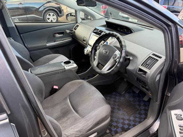 プリウスアルファ Ｇ　ＬＥＤヘッドランプ　８インチナビ　フルセグＴＶ　Ｂｌｕｅｔｏｏｔｈ　ビルトインＥＴＣ　バックカメラ　オートクルーズコントロール　オートライト　ヘッドライトウォッシャー　スマートキー　電動格納ミラー（29枚目）