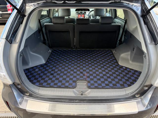 プリウスアルファ Ｇ　ＬＥＤヘッドランプ　８インチナビ　フルセグＴＶ　Ｂｌｕｅｔｏｏｔｈ　ビルトインＥＴＣ　バックカメラ　オートクルーズコントロール　オートライト　ヘッドライトウォッシャー　スマートキー　電動格納ミラー（32枚目）