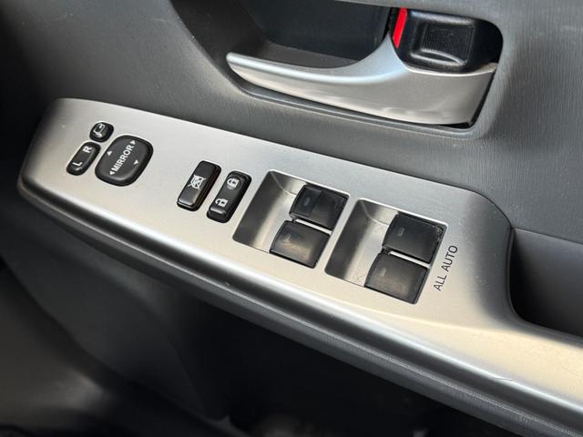 プリウスアルファ Ｇ　ＬＥＤヘッドランプ　８インチナビ　フルセグＴＶ　Ｂｌｕｅｔｏｏｔｈ　ビルトインＥＴＣ　バックカメラ　オートクルーズコントロール　オートライト　ヘッドライトウォッシャー　スマートキー　電動格納ミラー（46枚目）