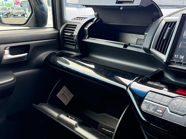 ステップワゴンスパーダ Z クールスピリット 両側電動スライドドア 9インチナビ フルセグTV Bluetooth バックカメラ フリップダウン ETC オートクルーズコントロール HID スマートキー アイドリングストップ 電動格納ミラー(48枚目)