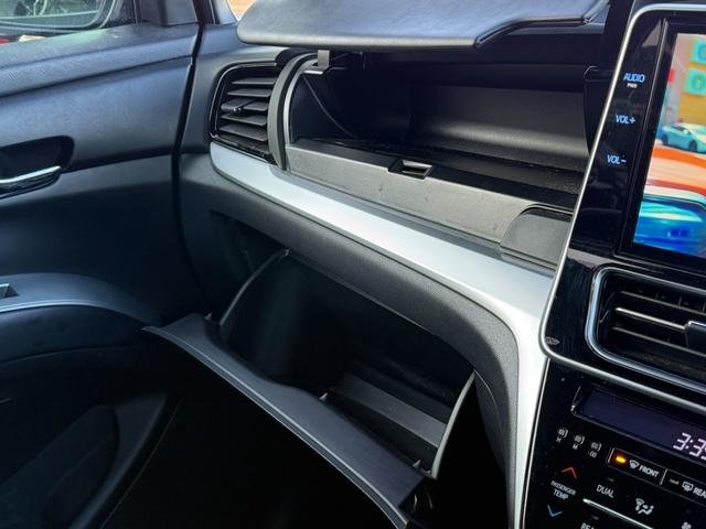 TOYOTA ESTIMA AERAS PREMIUM