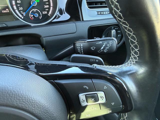 VOLKSWAGEN GOLF R BASE GRADE