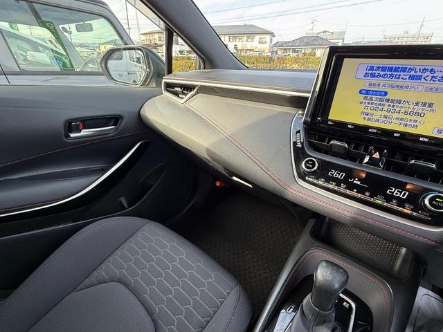カローラスポーツ ハイブリッドＧ　Ｚ　純正ナビ　フルセグＴＶ　ドラレコ　ビルトインＥＴＣ　クリアランスソナー　オートクルーズコントロール　レーンアシスト　衝突被害軽減システム　オートマチックハイビーム　オートライト　ＬＥＤヘッドランプ（40枚目）