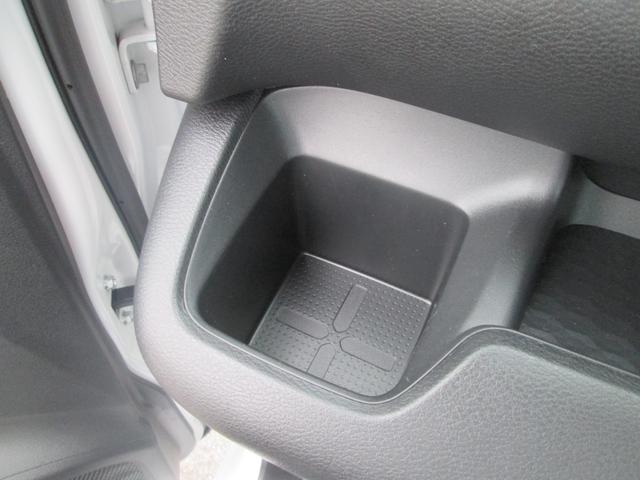 ルークス ハイウェイスターＸ　４ＷＤ　全方位カメラ　エンジンスターター　バックカメラ　オートライト　Ｂｌｕｅｔｏｏｔｈ　スライドドア　純正ナビ　プッシュスタート　シートヒーター　オートエアコン　セーフティーサポート　４ＷＤ　アイドリングストップ（48枚目）