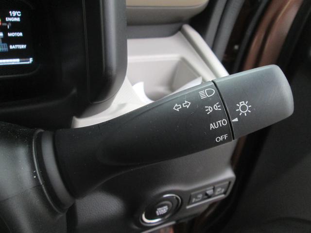 スペーシア ＨＹＢＲＩＤ　Ｘ　４ＷＤ　全方位カメラ　スズキコネクト　バックカメラ　オートライト　Ｂｌｕｅｔｏｏｔｈ　スライドドア　純正ナビ　プッシュスタート　シートヒーター　オートエアコン　スズキセーフティーサポート　４ＷＤ　衝突被害軽減システム　横滑り防止機能（19枚目）